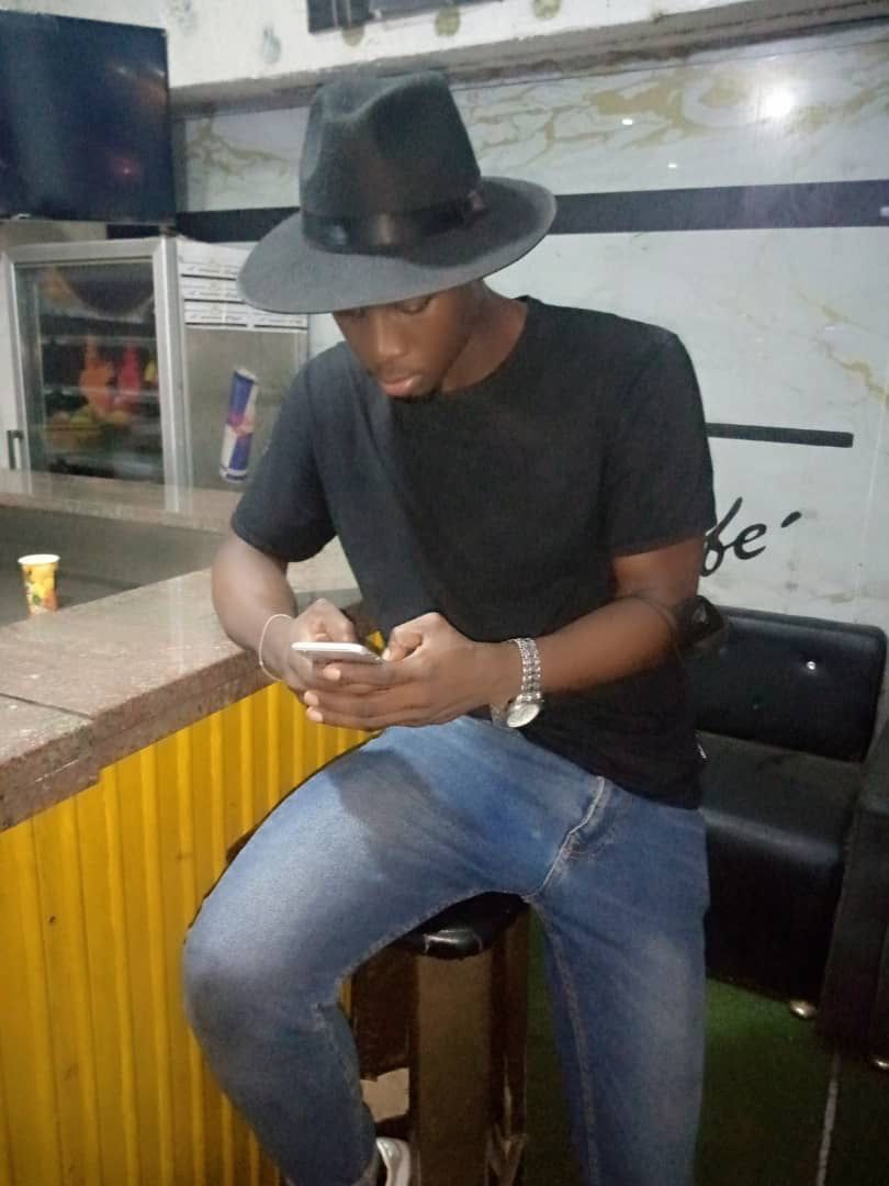 Josick - Almens - Grisons | Annonce Rencontre